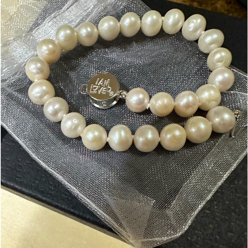 Authentic pearl bracelet from Healdsburg I am loved
